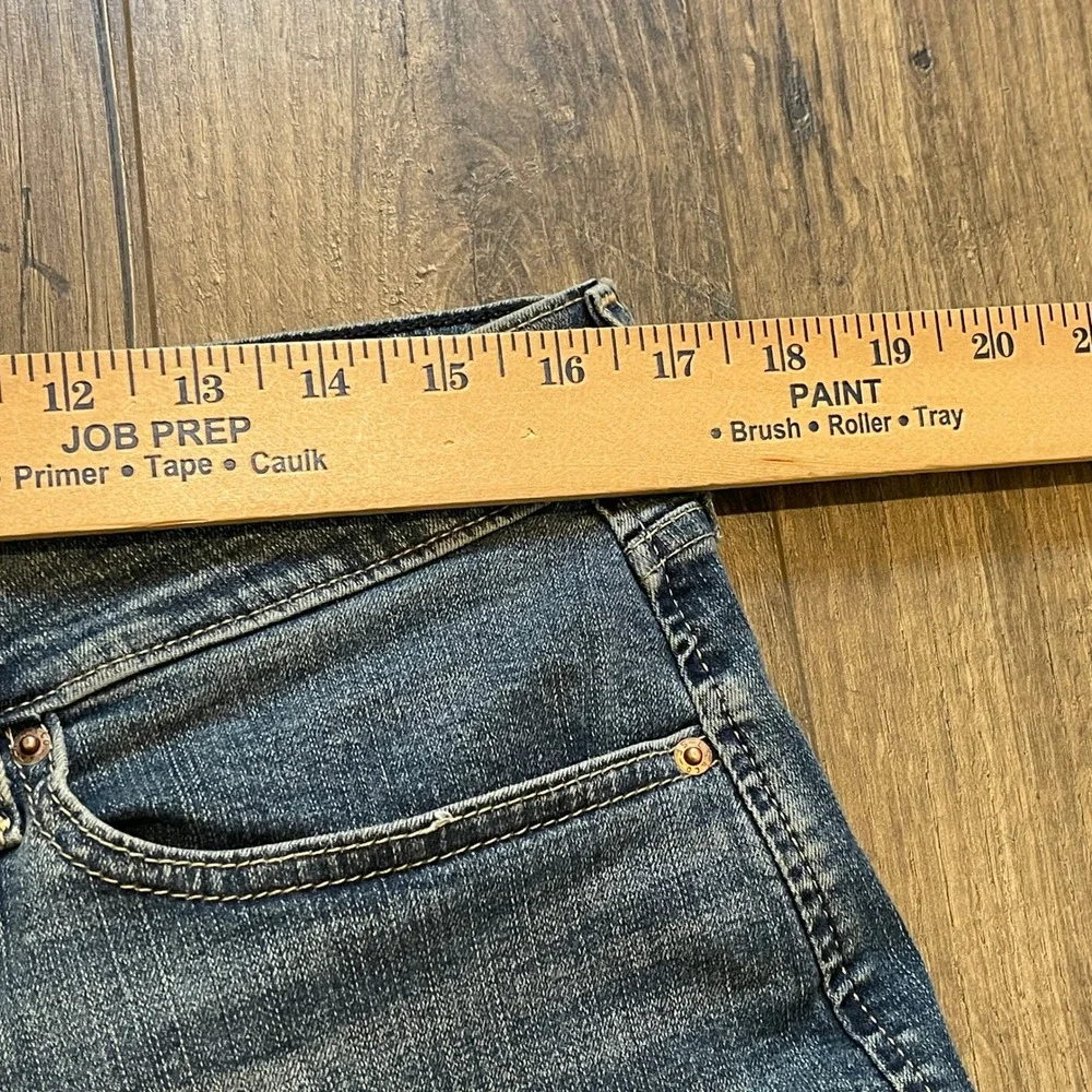 Signature by Levi Strauss & Co Womens Mid Rise Bermuda Shorts Blue Size 14 W32